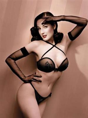 Burlesque, la nuova arte di seduzione