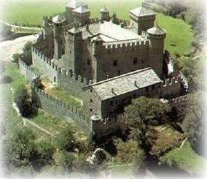 LA CAVALLERIA E IL WEB 4. I castelli 2.