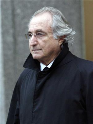 Madoff, ruba e si prende 150 ANNI di carcere: gli assassini sono fuori in 2