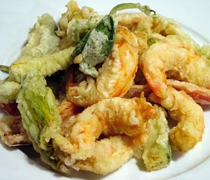 Tempura di pesce e verdure